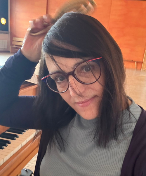 Eugenia Seifert - Diplom-Musikpädagogin und Klavierlehrerin für Online- und Präsenzunterricht in Freiburg und Basel